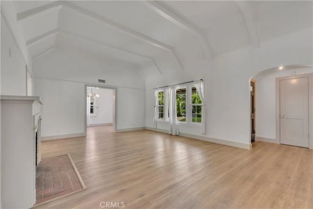 11944 Hesby Street, Valley Village, CA 91607