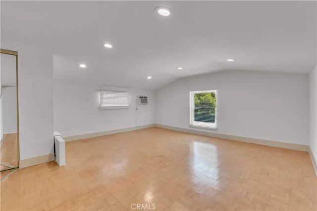 11944 Hesby Street, Valley Village, CA 91607