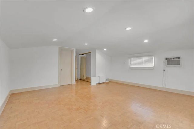 11944 Hesby Street, Valley Village, CA 91607