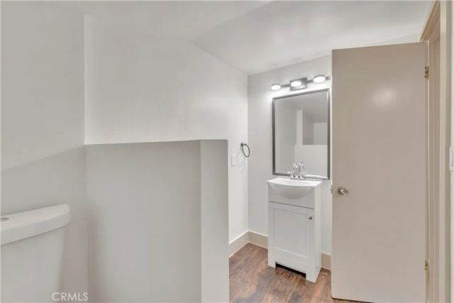11944 Hesby Street, Valley Village, CA 91607