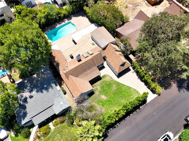11944 Hesby Street, Valley Village, CA 91607