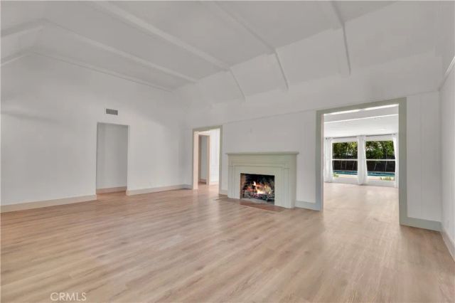 11944 Hesby Street, Valley Village, CA 91607