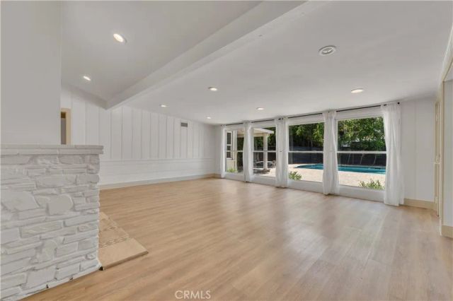 11944 Hesby Street, Valley Village, CA 91607