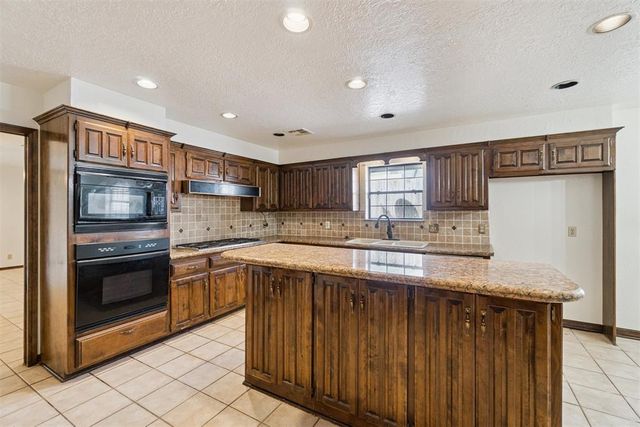 3328 Willow Brook Road, Oklahoma City, OK 73120