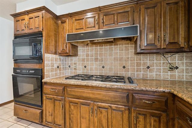 3328 Willow Brook Road, Oklahoma City, OK 73120