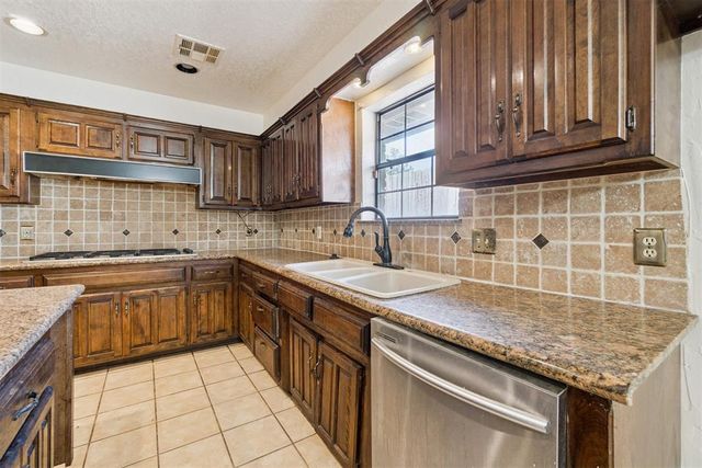 3328 Willow Brook Road, Oklahoma City, OK 73120
