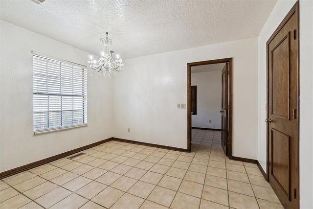 3328 Willow Brook Road, Oklahoma City, OK 73120