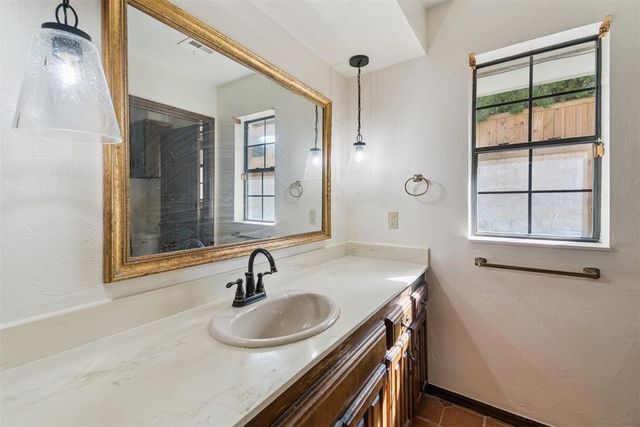 3328 Willow Brook Road, Oklahoma City, OK 73120