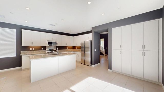 35887 Mccarthy Street, Palm Desert, CA 92211