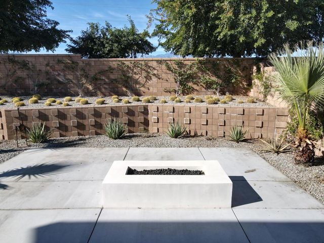 35887 Mccarthy Street, Palm Desert, CA 92211