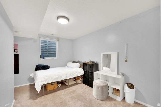 9025 S BONNET DR, Sandy, UT 84093