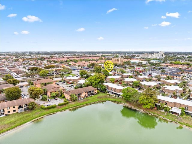 2415 W 67th Pl 8-11, Hialeah, FL 33016