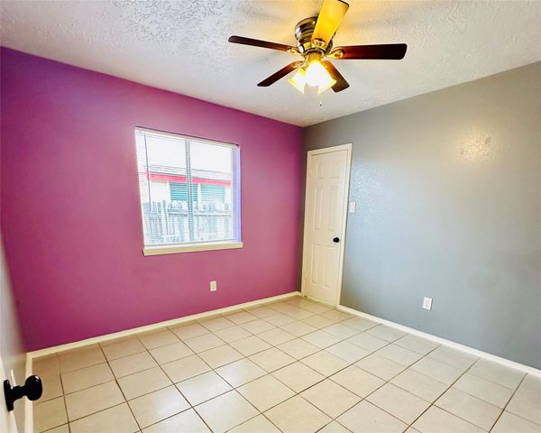 2115 Barrington Place Drive, Sugar Land, TX 77478