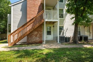 1717 S Cypress St, Wichita, KS 67207