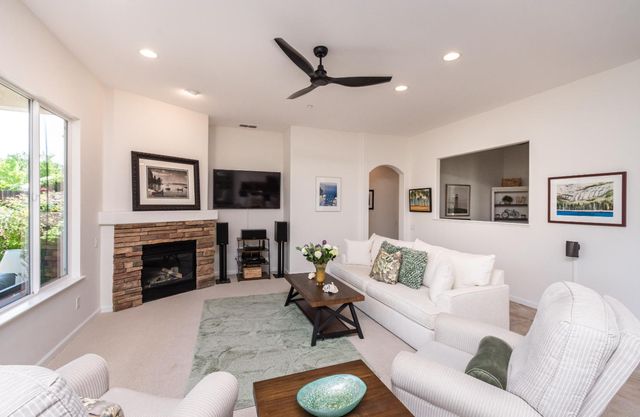 3504 Pleasant Creek Drive, Rocklin, CA 95765