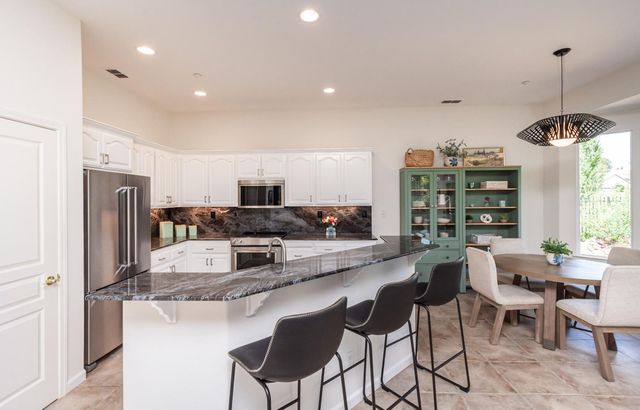 3504 Pleasant Creek Drive, Rocklin, CA 95765