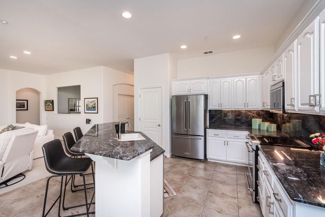 3504 Pleasant Creek Drive, Rocklin, CA 95765