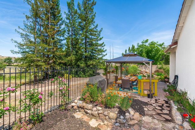 3504 Pleasant Creek Drive, Rocklin, CA 95765