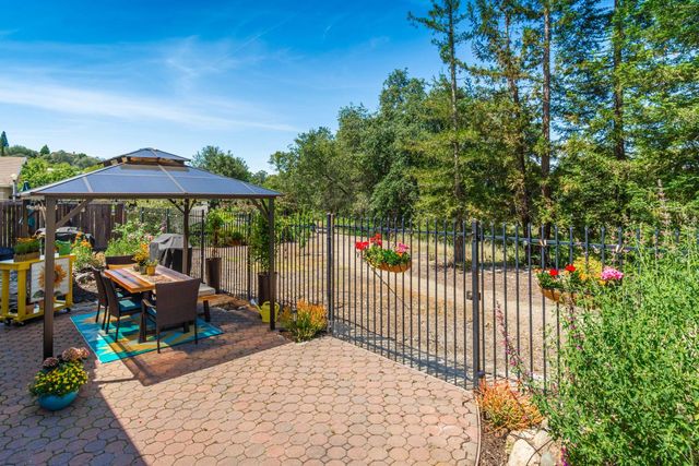 3504 Pleasant Creek Drive, Rocklin, CA 95765