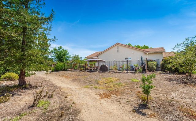3504 Pleasant Creek Drive, Rocklin, CA 95765