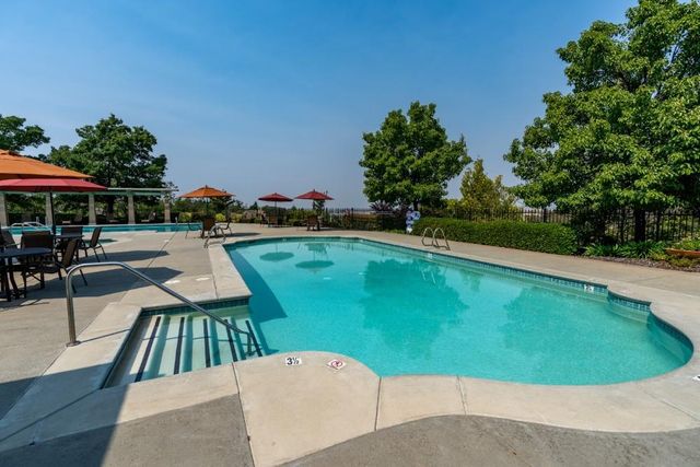 3504 Pleasant Creek Drive, Rocklin, CA 95765