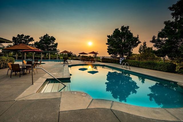 3504 Pleasant Creek Drive, Rocklin, CA 95765