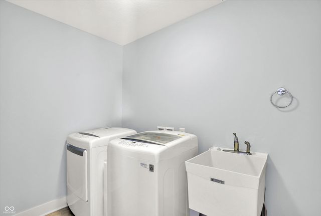 14395 Brooks Edge Lane, Fishers, IN 46040