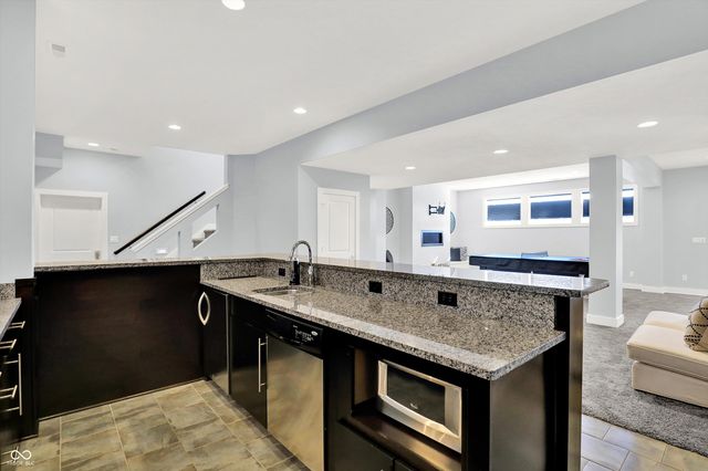 14395 Brooks Edge Lane, Fishers, IN 46040