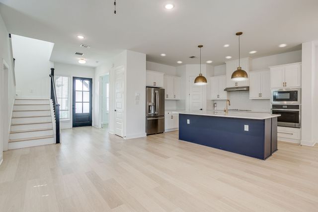 708 Pheasant Run Street, Arlington, TX 76005