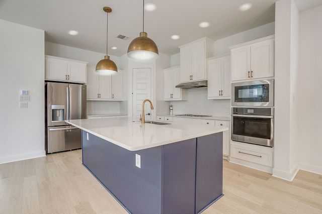 708 Pheasant Run Street, Arlington, TX 76005