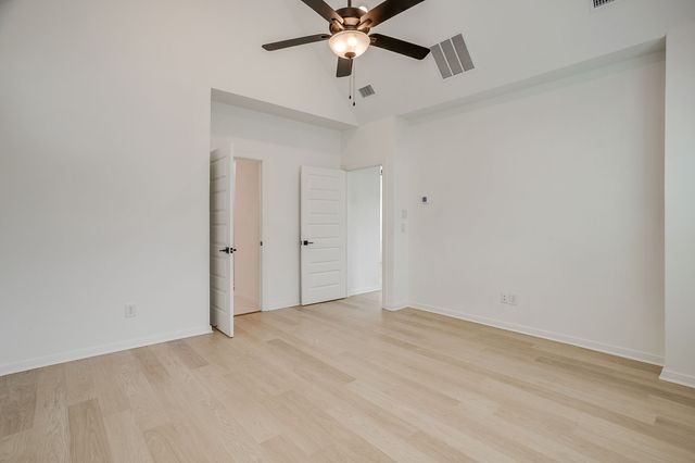 708 Pheasant Run Street, Arlington, TX 76005