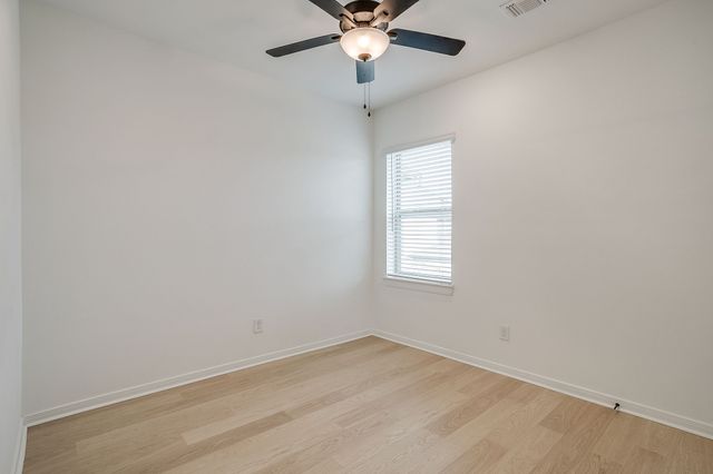 708 Pheasant Run Street, Arlington, TX 76005