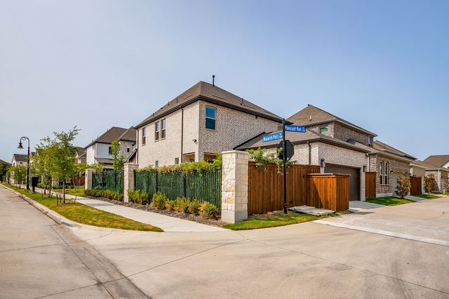 708 Pheasant Run Street, Arlington, TX 76005