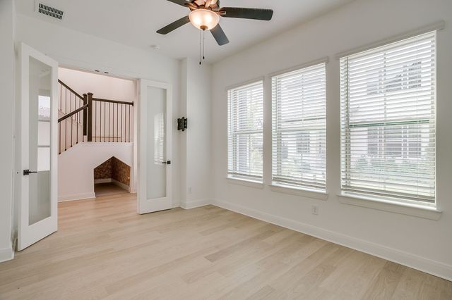 708 Pheasant Run Street, Arlington, TX 76005