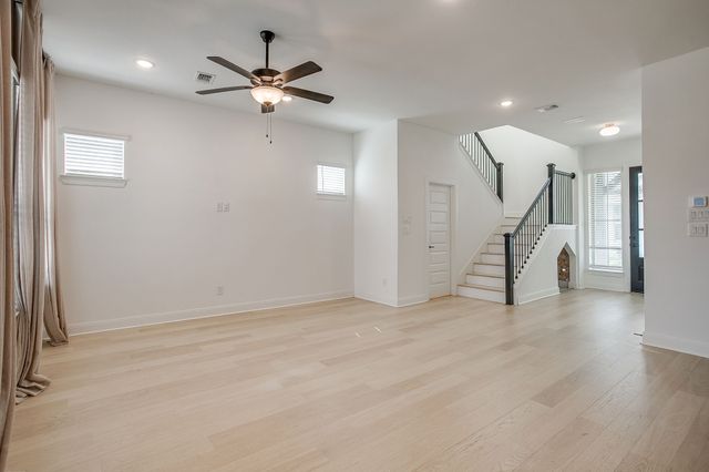 708 Pheasant Run Street, Arlington, TX 76005