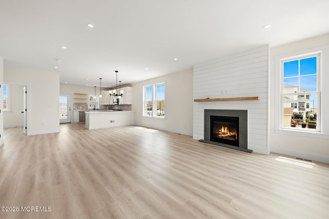 1131 S Green Street, Tuckerton, NJ 08087