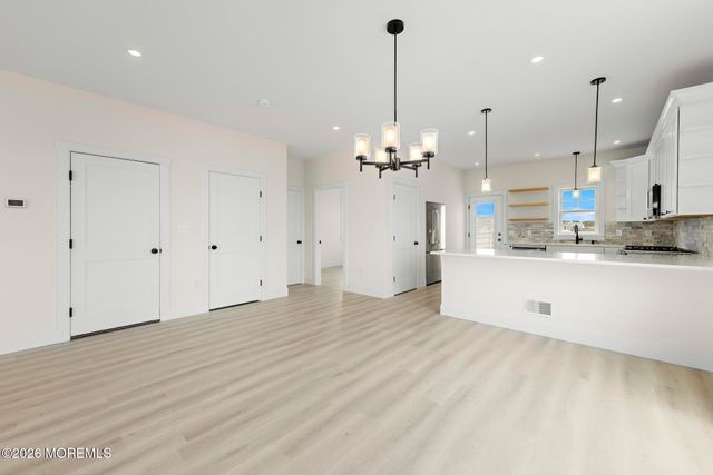 1131 S Green Street, Tuckerton, NJ 08087