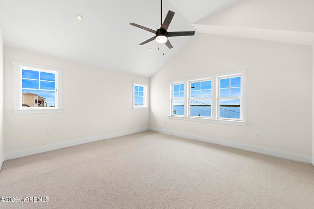 1131 S Green Street, Tuckerton, NJ 08087