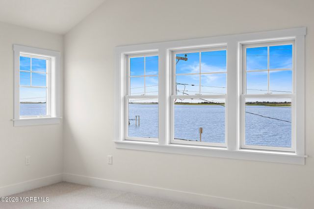 1131 S Green Street, Tuckerton, NJ 08087