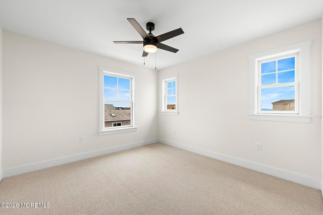 1131 S Green Street, Tuckerton, NJ 08087