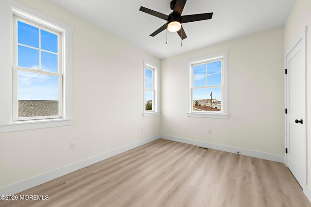 1131 S Green Street, Tuckerton, NJ 08087