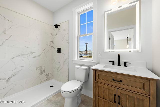 1131 S Green Street, Tuckerton, NJ 08087