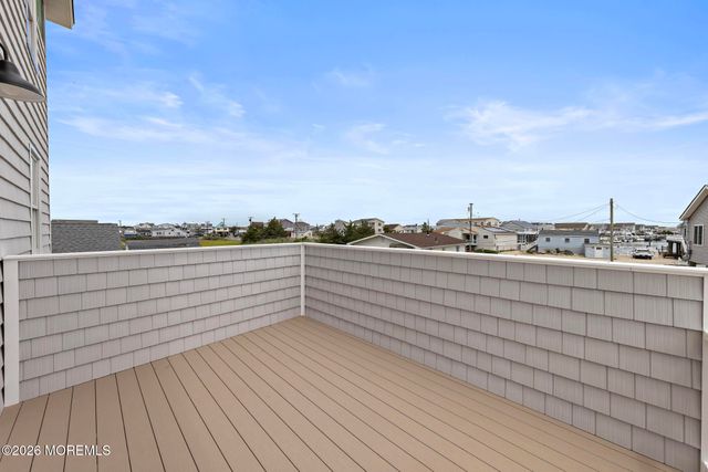 1131 S Green Street, Tuckerton, NJ 08087