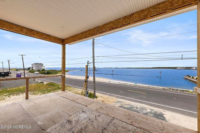 1131 S Green Street, Tuckerton, NJ 08087