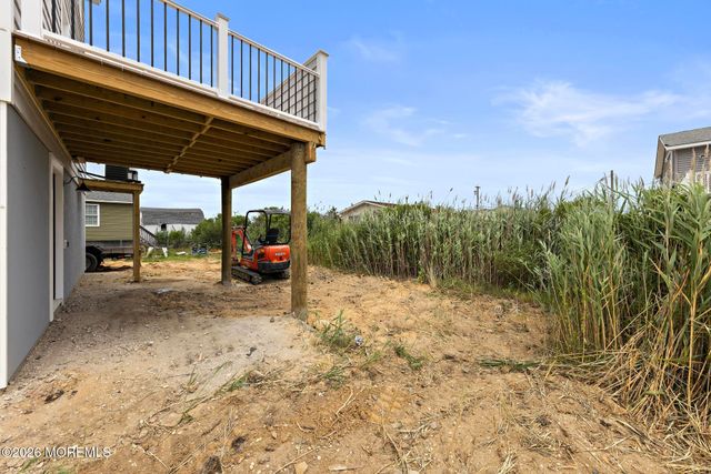 1131 S Green Street, Tuckerton, NJ 08087