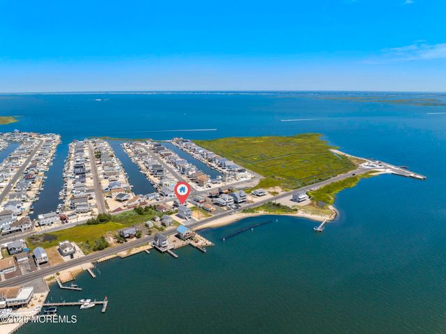 1131 S Green Street, Tuckerton, NJ 08087