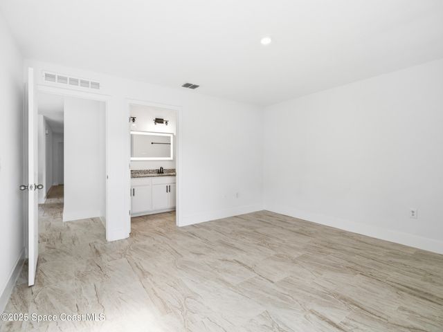 1332 Giddings Street SW, Palm Bay, FL 32908