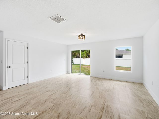 1332 Giddings Street SW, Palm Bay, FL 32908