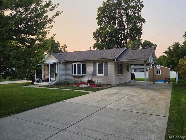 829 E Exchange Street, Owosso, MI 48867