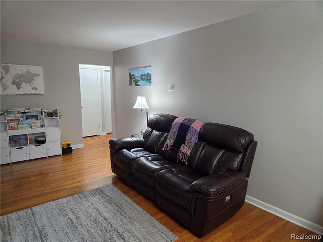 829 E Exchange Street, Owosso, MI 48867
